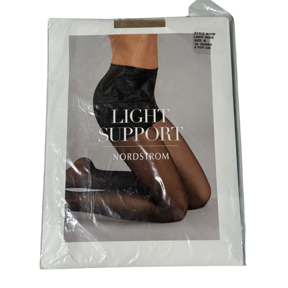 Nordstrom Light Support Control Top Pantyhose Light Nude Size B 25 Denier 8142B